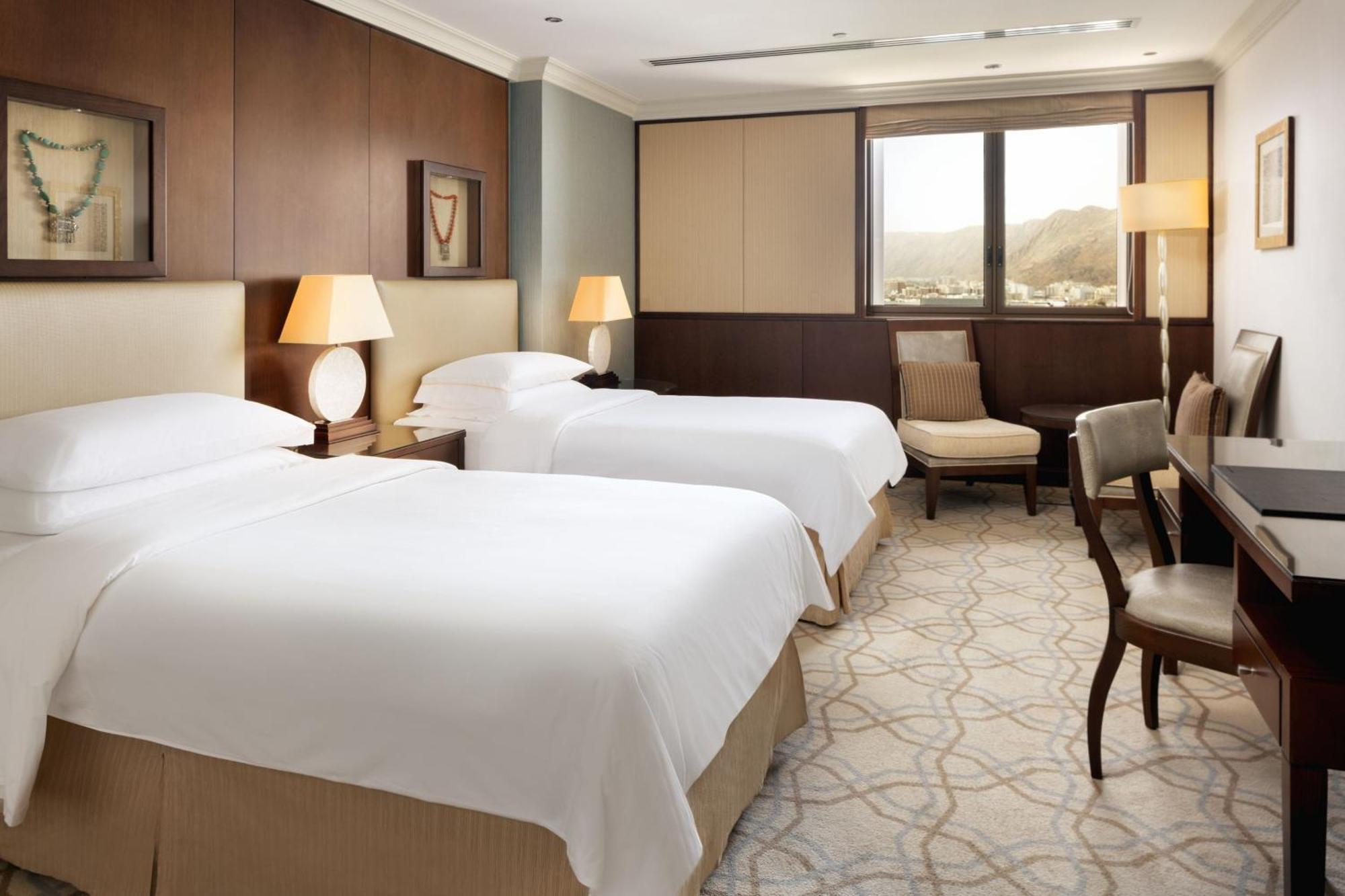 Sheraton Oman Hotel Muscat Luaran gambar Deluxe Room